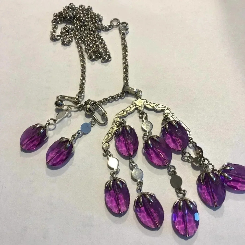 Vintage Sarah Coventry Beautiful Matching Set Earrings and Necklace